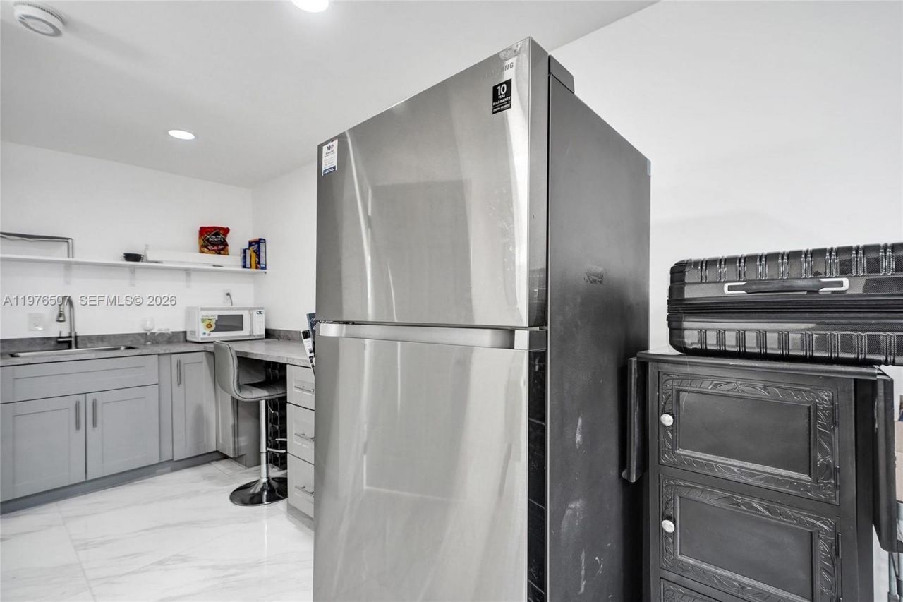 2001 N 22nd Avenue, Hollywood, FL 33020 Photo