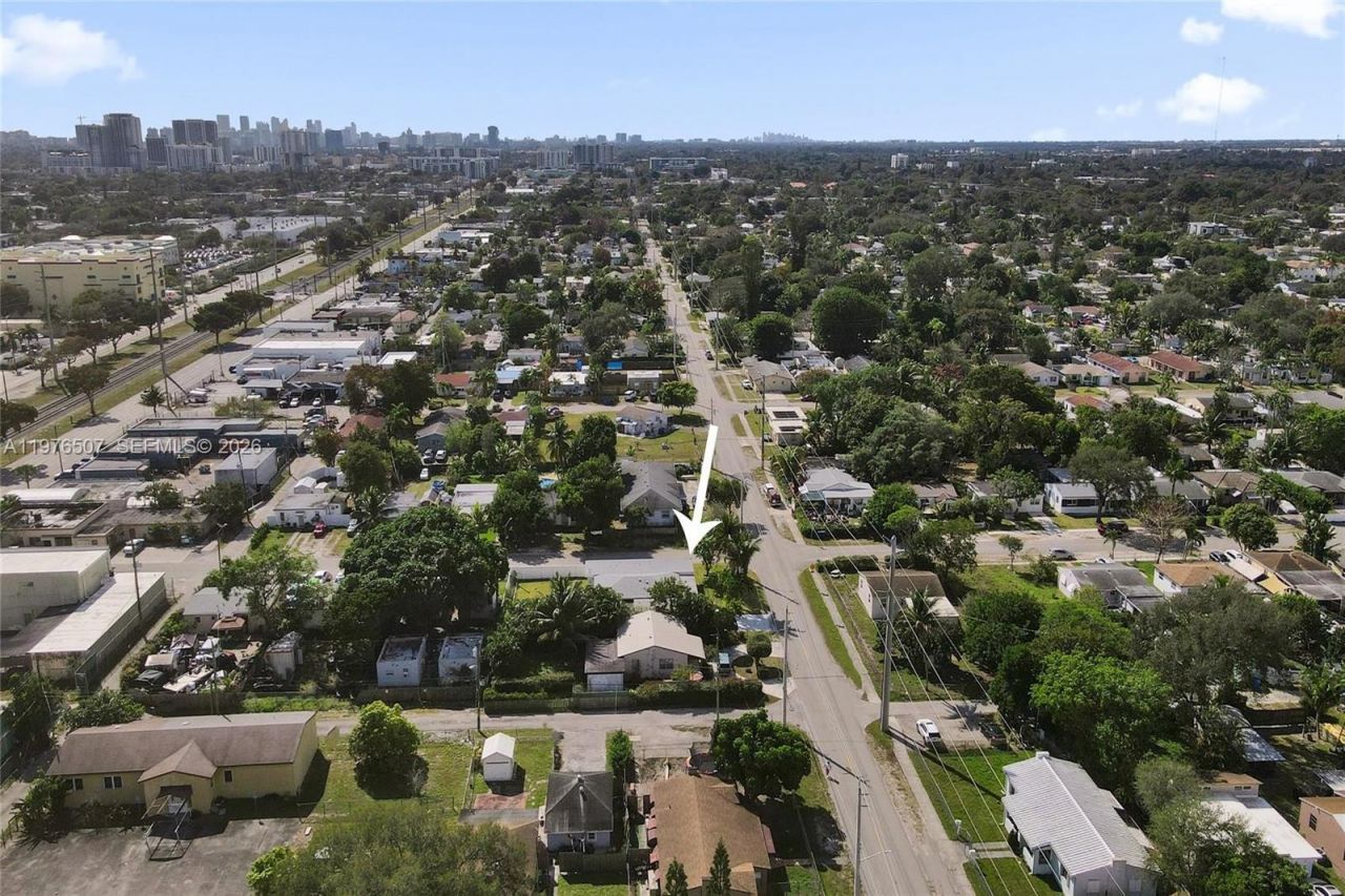 2001 N 22nd Avenue, Hollywood, FL 33020 Photo