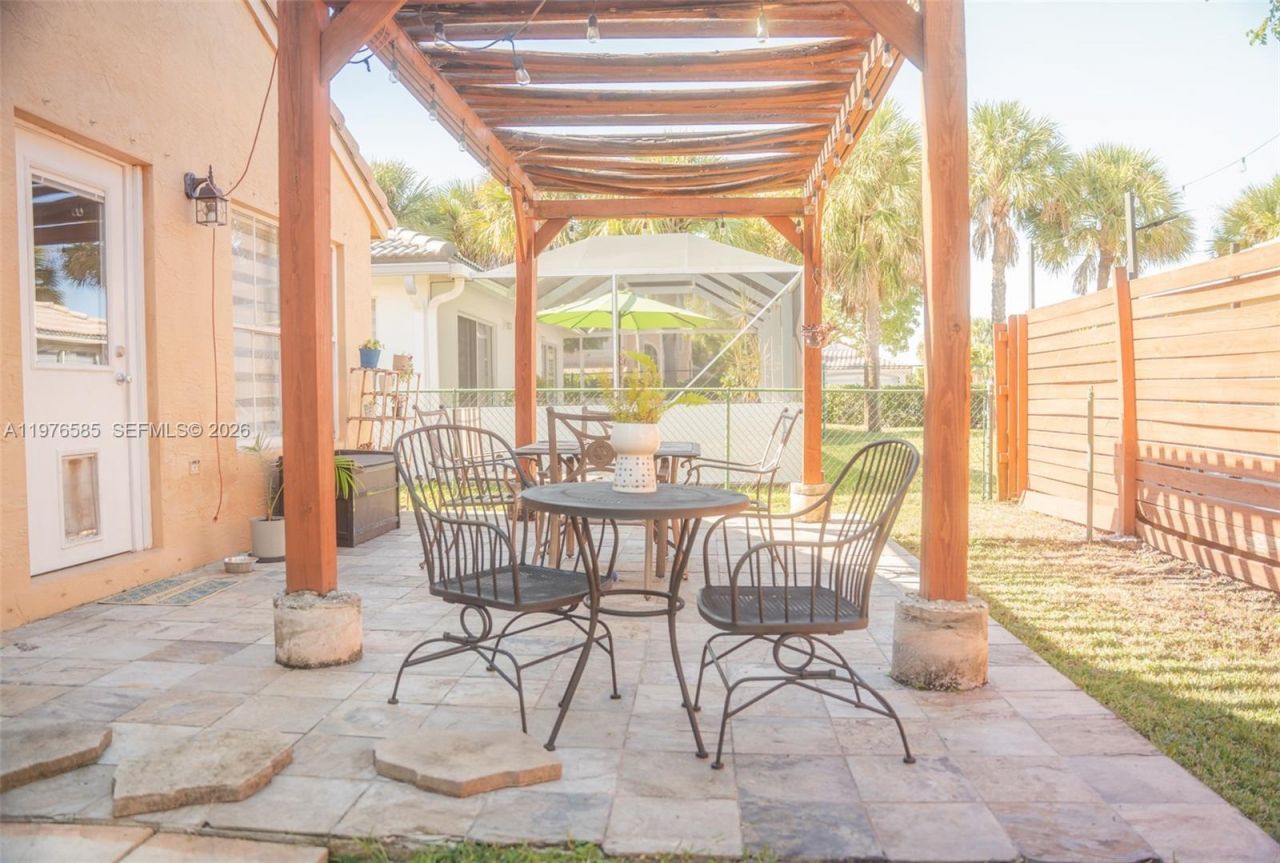 20875 NW 20th St, Pembroke Pines, FL 33029 Photo