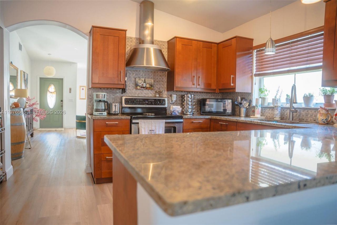 20875 NW 20th St, Pembroke Pines, FL 33029 Photo