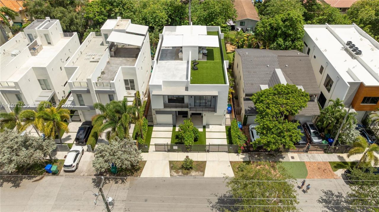 3047 Elizabeth St, Unit 3047, Miami, FL 33133 Photo