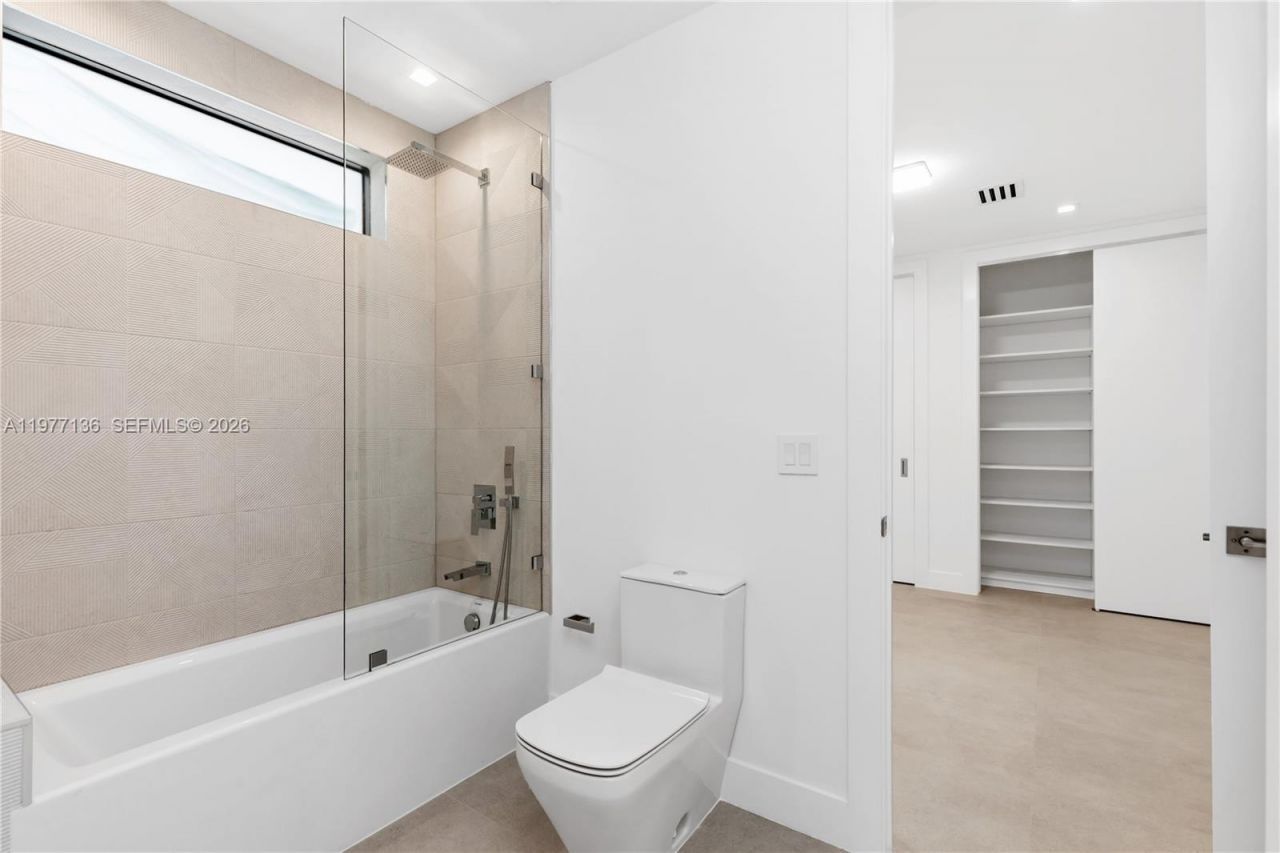 3047 Elizabeth St, Unit 3047, Miami, FL 33133 Photo