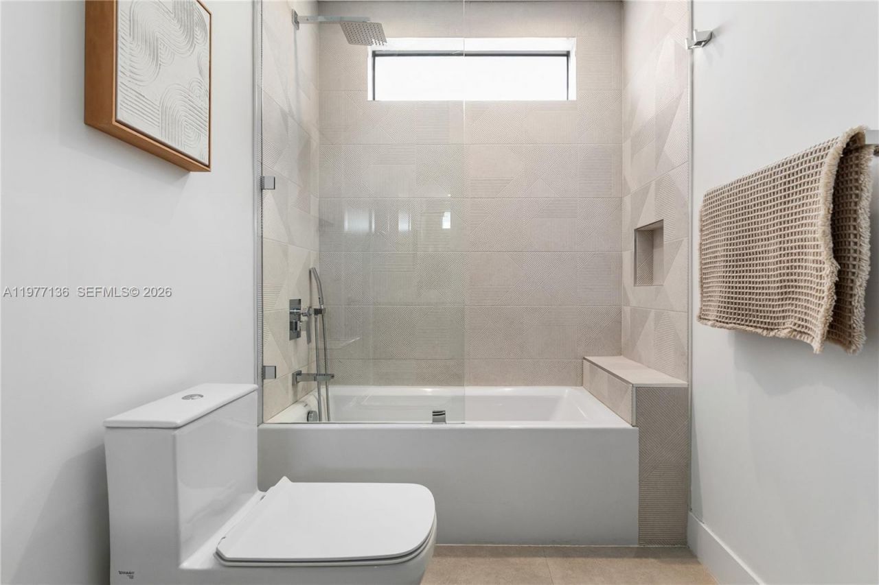 3047 Elizabeth St, Unit 3047, Miami, FL 33133 Photo