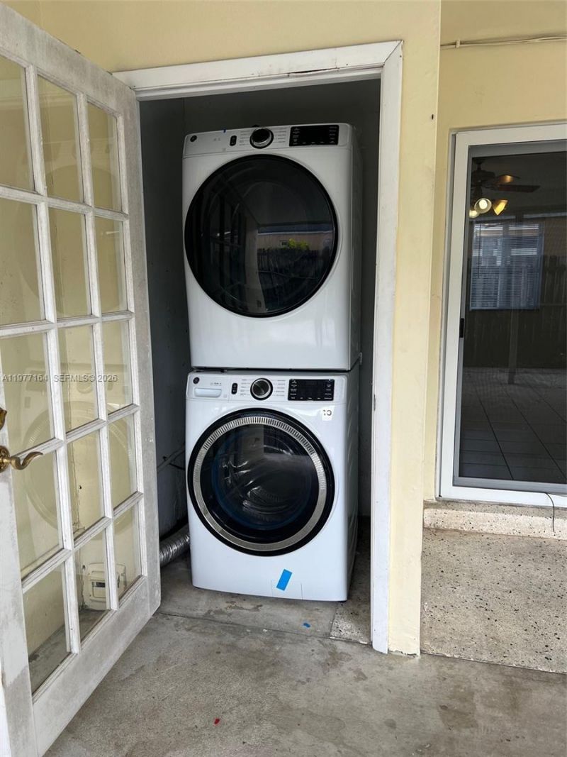 425 SW 64th Ct, Unit A, Miami, FL 33144 Photo