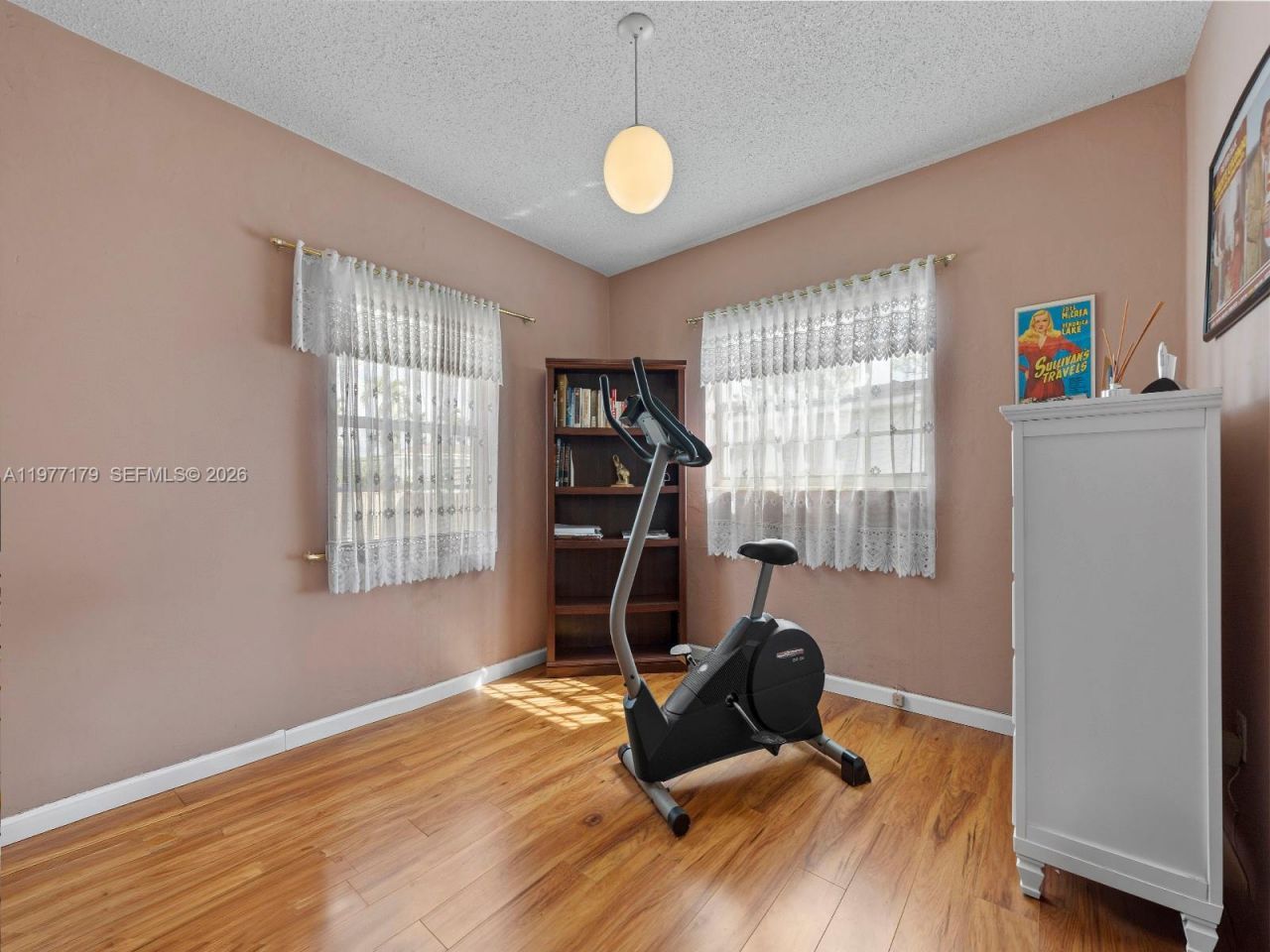 7245 SW 19th St, Miami, FL 33155 Photo