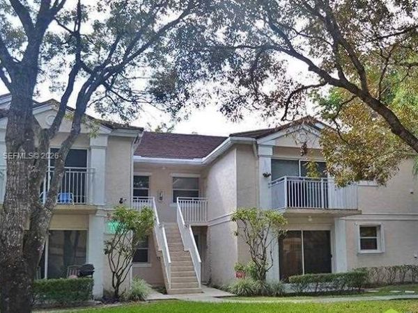 11216 SW 12th St, Unit 203, Pembroke Pines, FL 33025