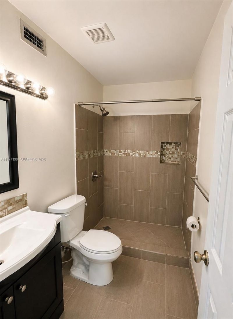 11216 SW 12th St, Unit 203, Pembroke Pines, FL 33025 Photo