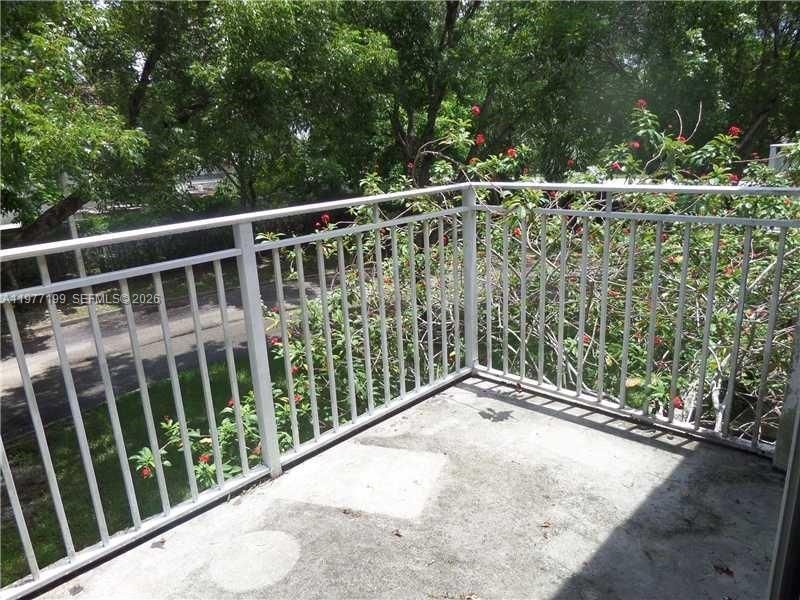 11216 SW 12th St, Unit 203, Pembroke Pines, FL 33025 Photo