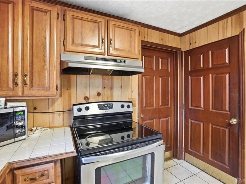 1300 Edwards Drive, Tipp City, OH 45371 Photo 12