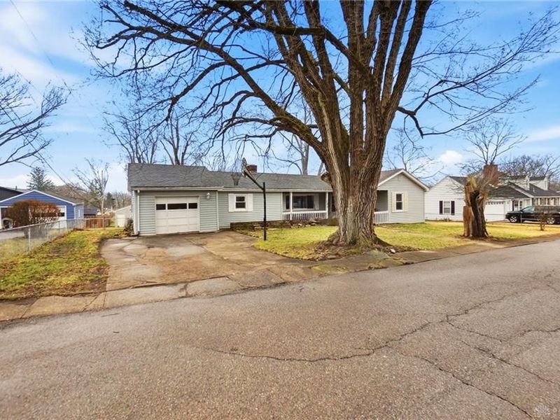 1300 Edwards Drive, Tipp City, OH 45371 Photo 2