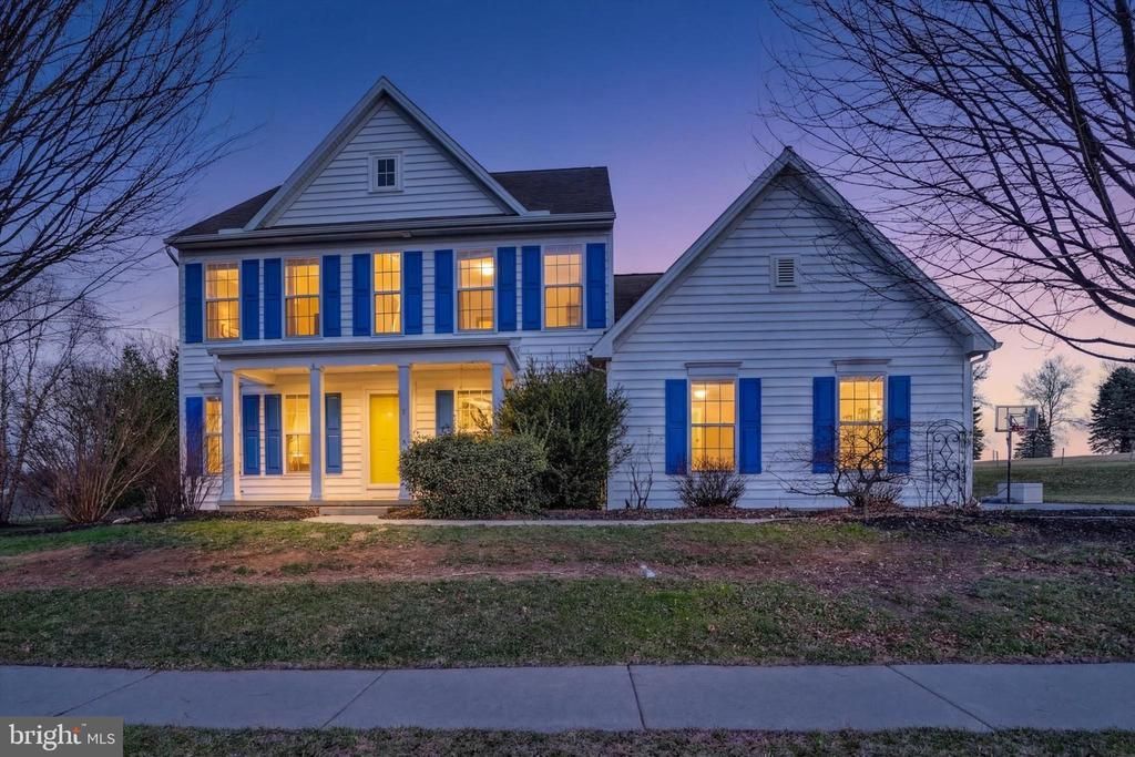 942 Kavanagh Circle, Red Lion, PA 17356 Main Photo