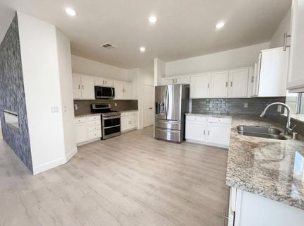 2724 Bertolani Cir, Elk Grove, CA 95758 Photo