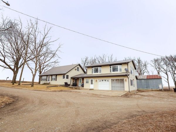 3320 Yew Avenue, Hartley, IA 51346