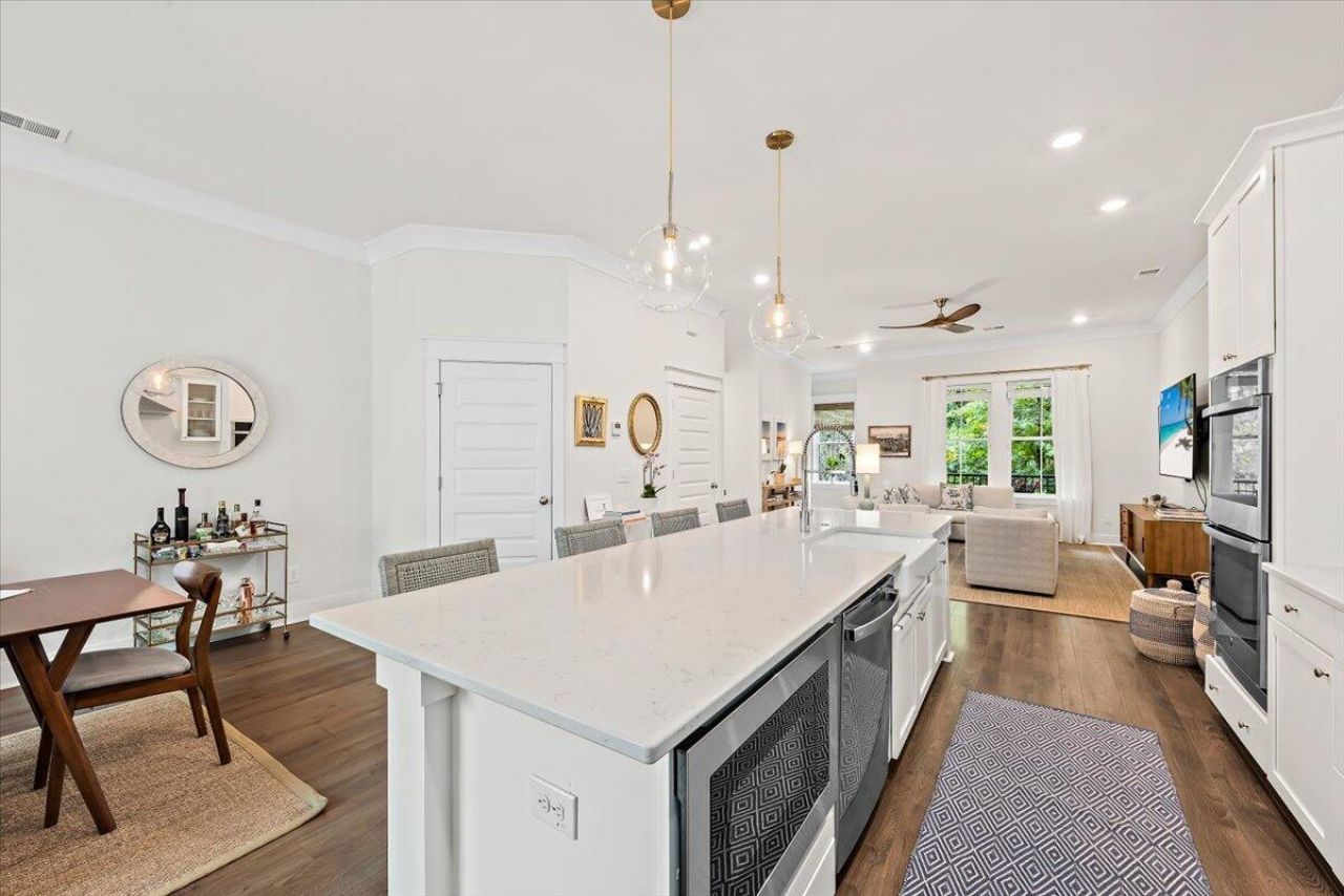 1635 Florentia Street Photo 12