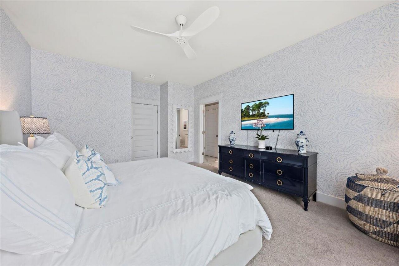 1635 Florentia Street Photo 23