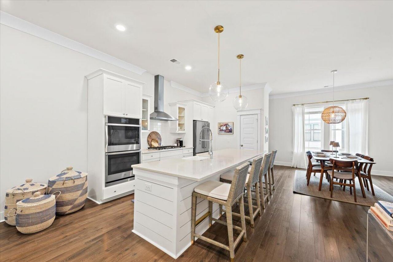 1635 Florentia Street Photo 3