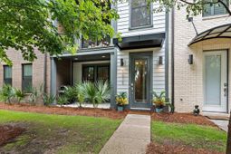 1635 Florentia Street photo 4