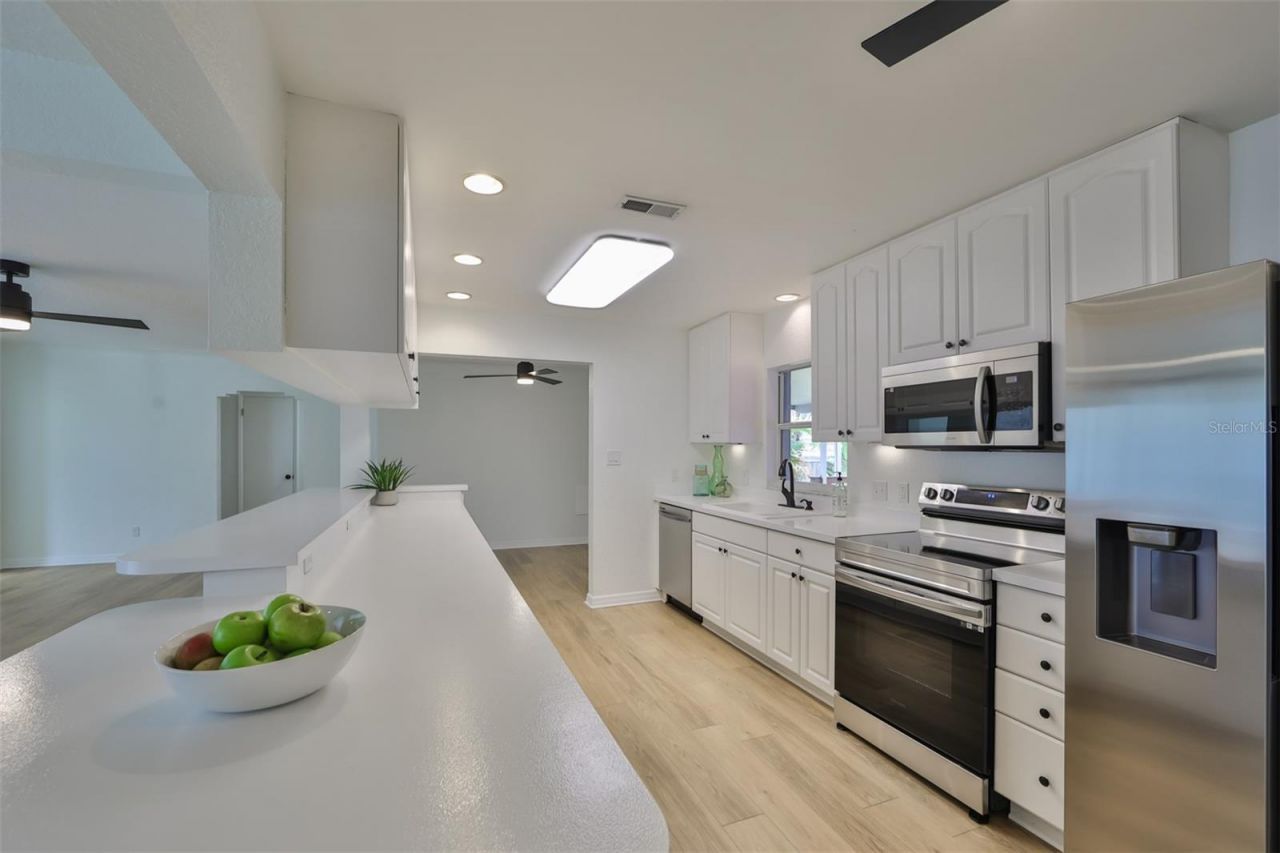 6145 1st Avenue N, Saint Petersburg, FL 33710 Photo