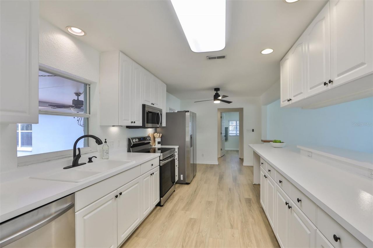 6145 1st Avenue N, Saint Petersburg, FL 33710 Photo