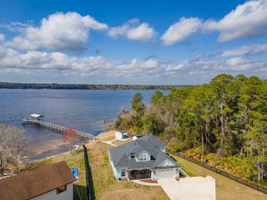 108 MAPLE TERRACE, FLORAHOME, FL 32140