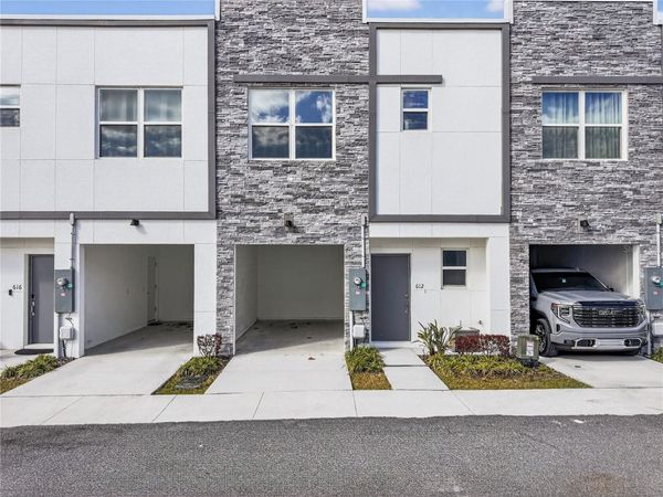 612 TRIKOMO DRIVE , DAVENPORT, FL 33896