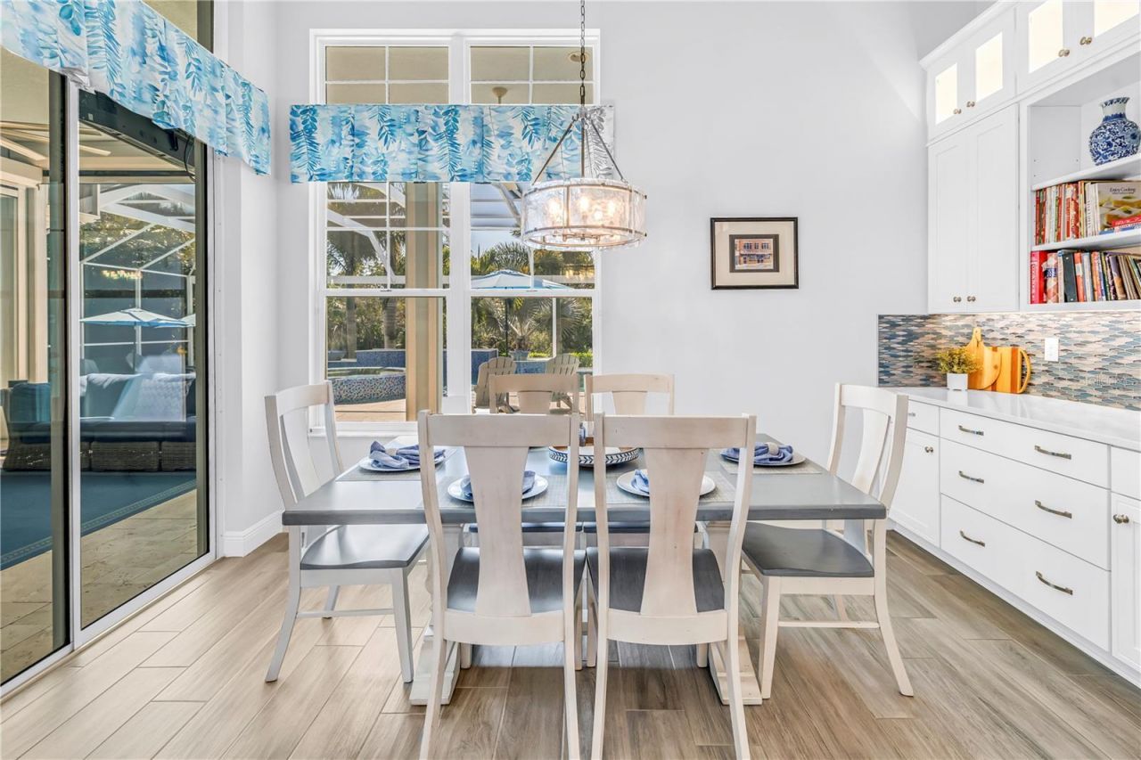 732 Manns Harbor Drive, Apollo Beach, FL 33572 Photo