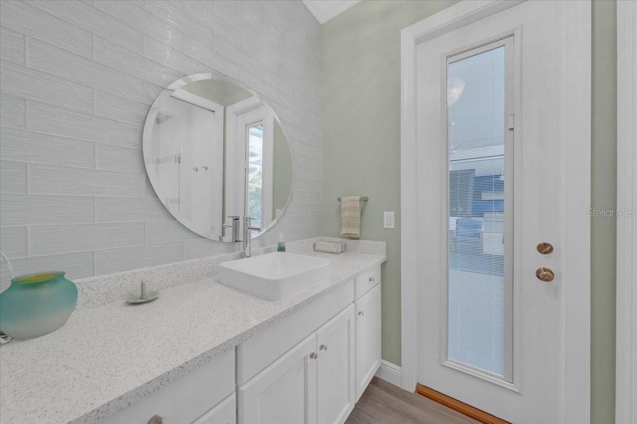 732 Manns Harbor Drive, Apollo Beach, FL 33572 Photo