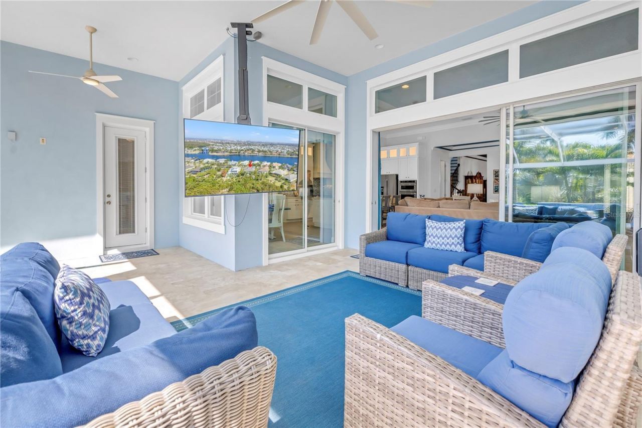 732 Manns Harbor Drive, Apollo Beach, FL 33572 Photo