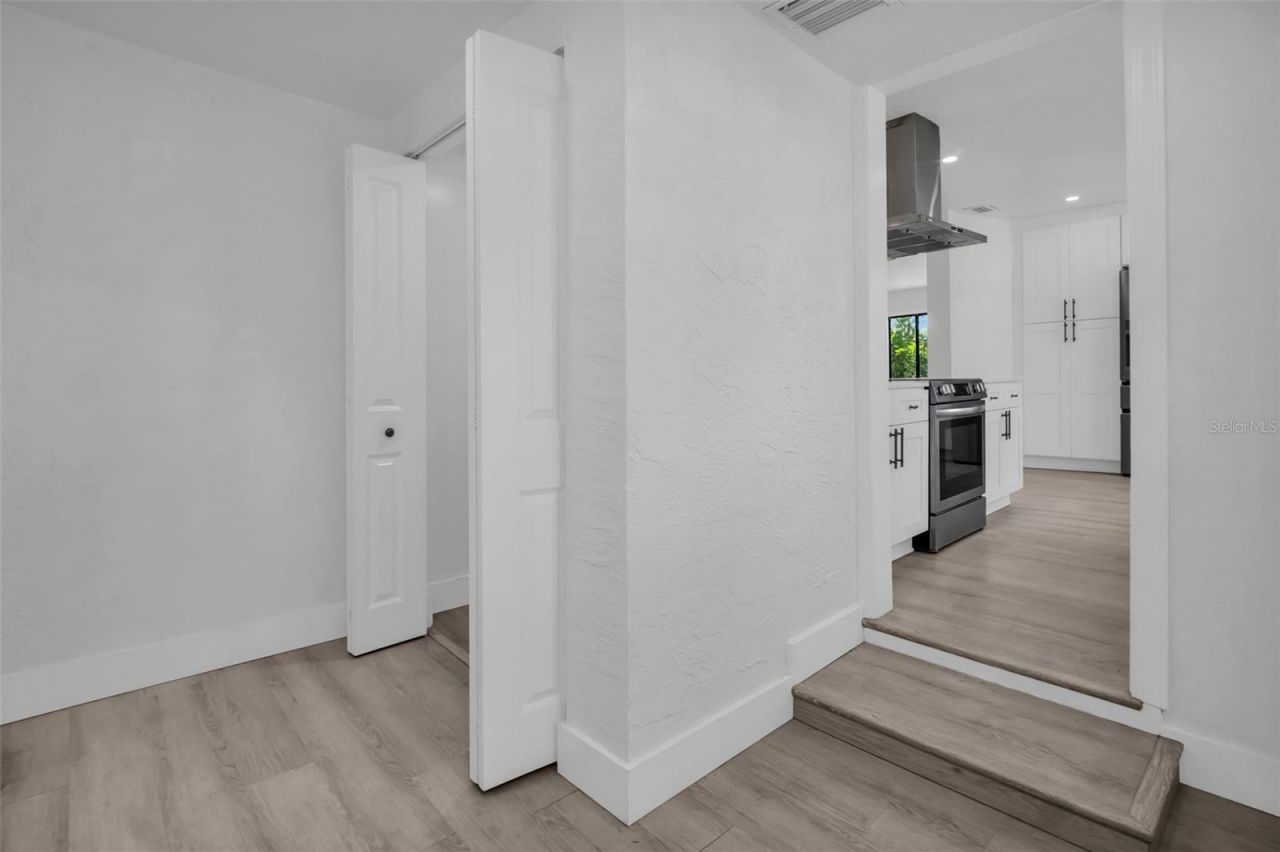 4000 Grove Street S, Saint Petersburg, FL 33705 Photo