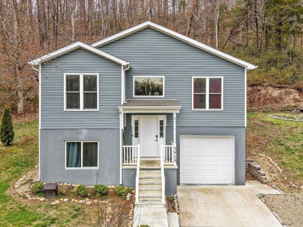 2813 Greenway Drive, Knoxville, TN 37918