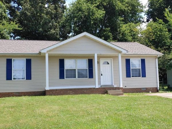 3431 Sandpiper Dr , Clarksville, TN 37042