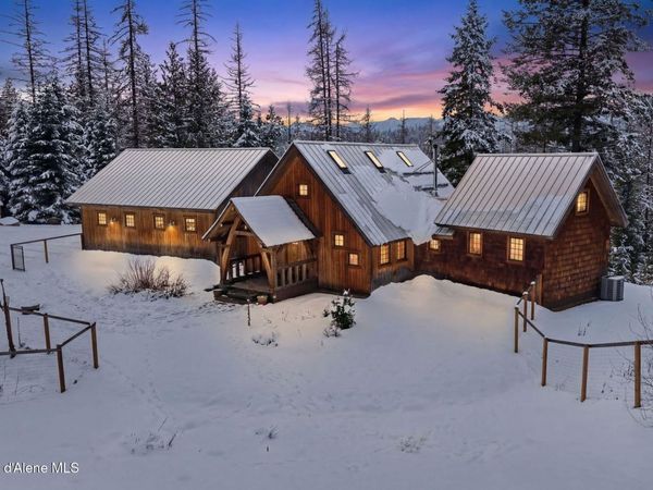 2222 Hidden Valley RD , Sandpoint, ID 83864