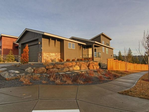 1002 W Osprey Heights Dr, Spokane, WA 99224