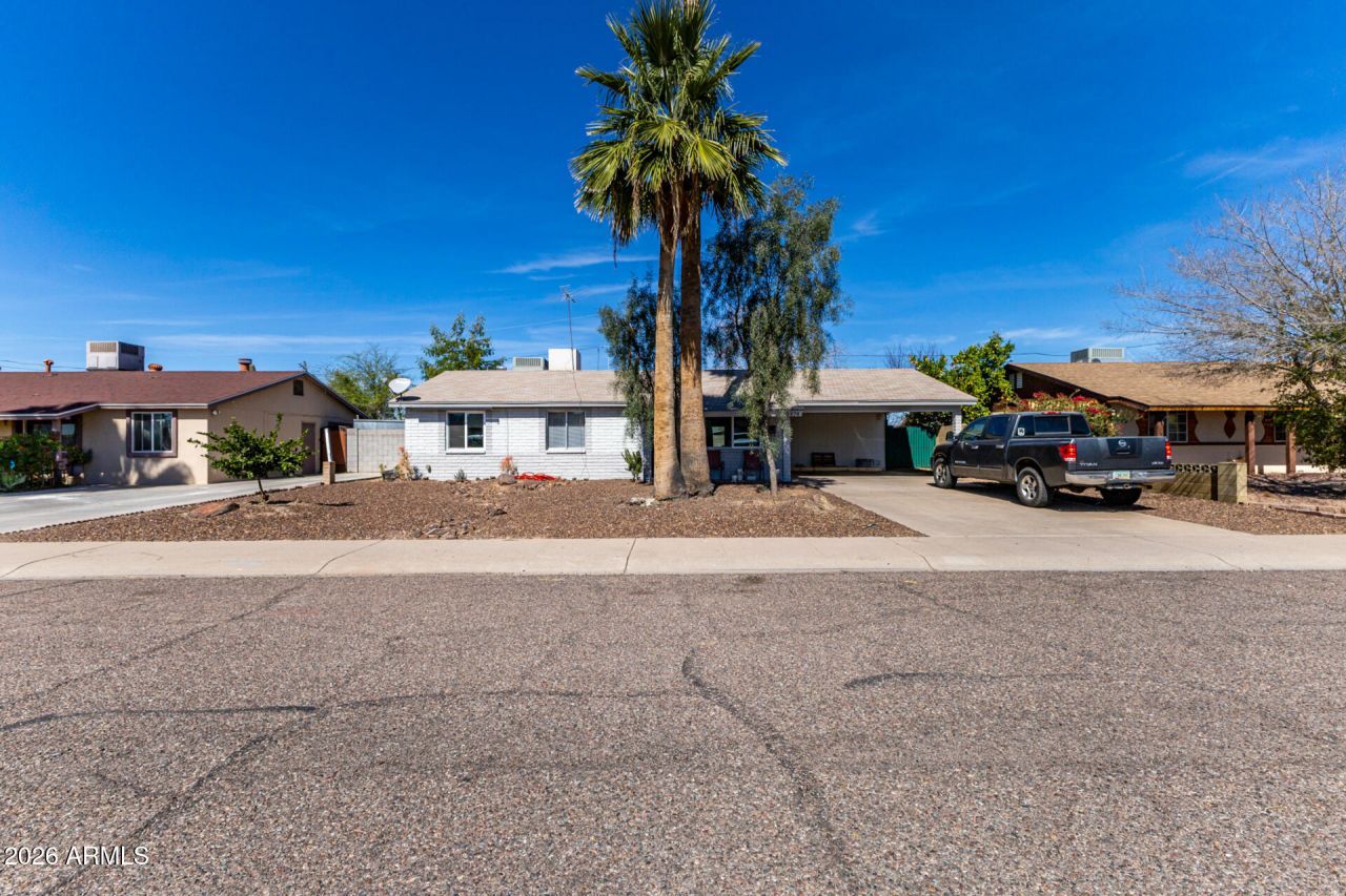 3474 E Delcoa Drive, Phoenix, AZ 85032 Main Photo