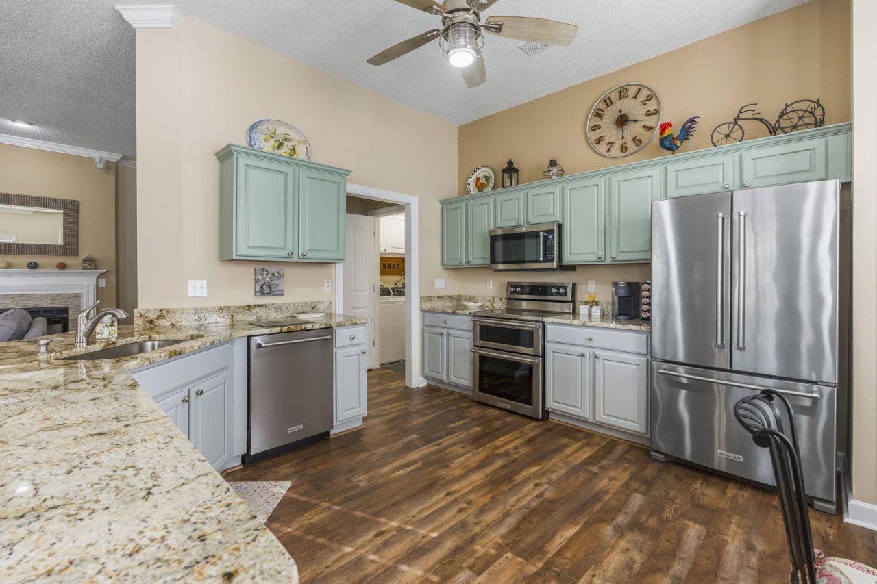 6324 Longwood Dr. Photo 14