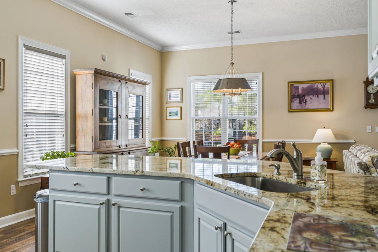 6324 Longwood Dr. Photo 15