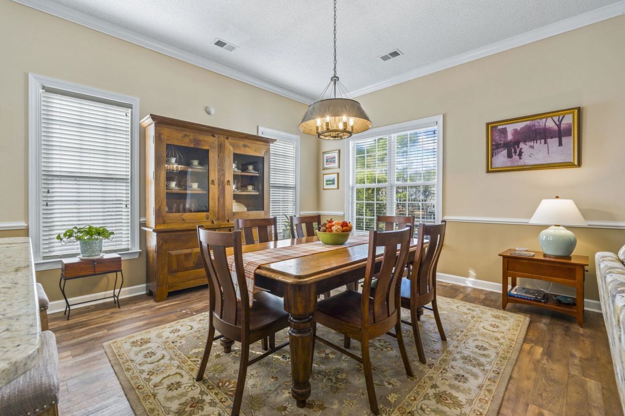 6324 Longwood Dr. Photo 17