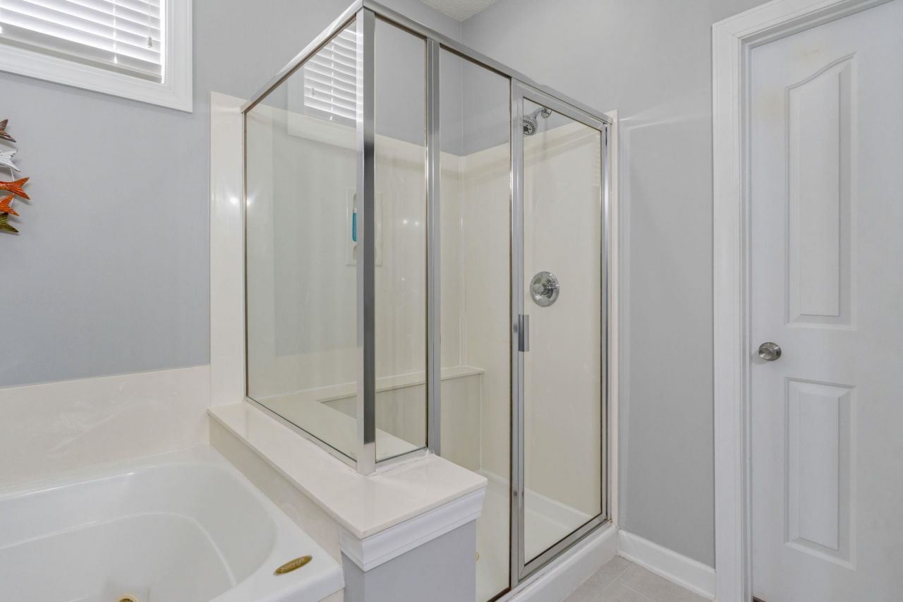 6324 Longwood Dr. Photo 26