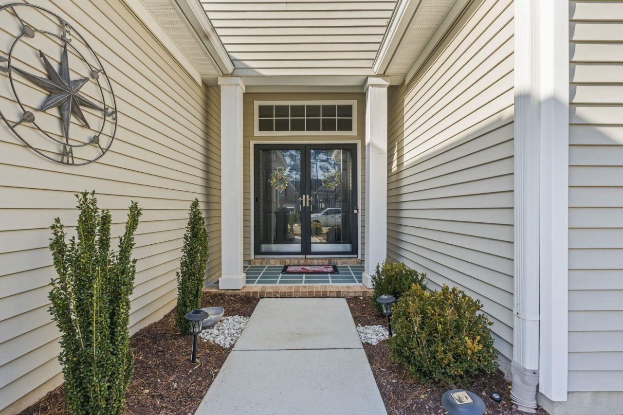 6324 Longwood Dr. Photo 4