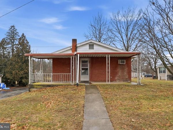 142 SMITH AVENUE , ELIZABETHVILLE, PA 17023