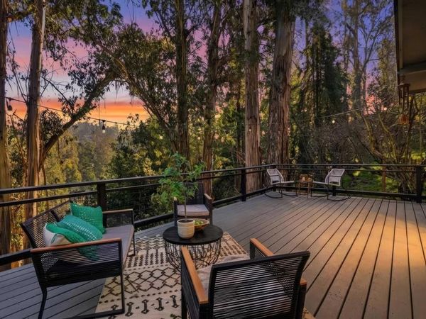 6416 6416 Valley View Rd , Oakland, CA 94611