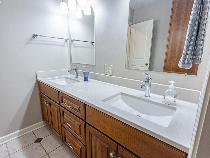 204 S Main Street, Milan, OH 44846 Photo 25