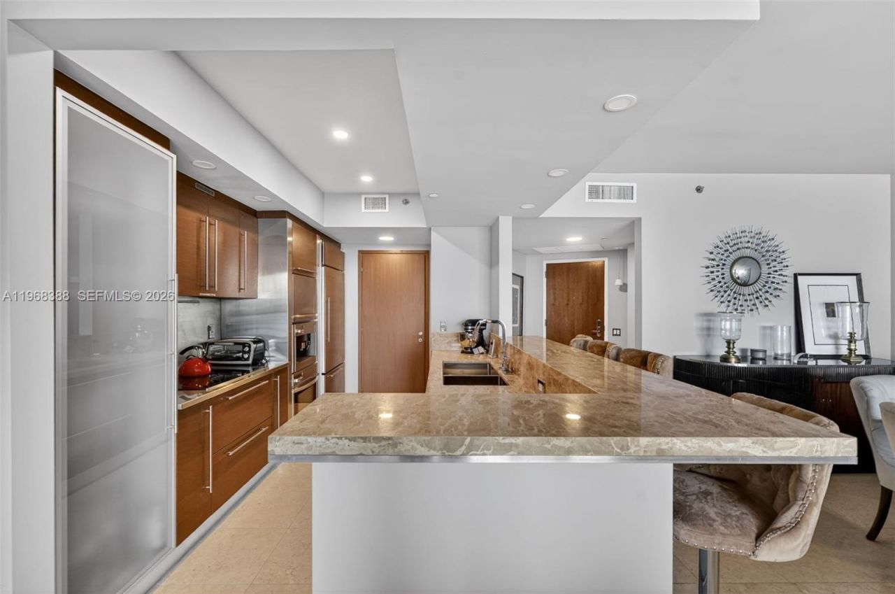 450 Alton Rd, Unit 1202, Miami Beach, FL 33139 Photo