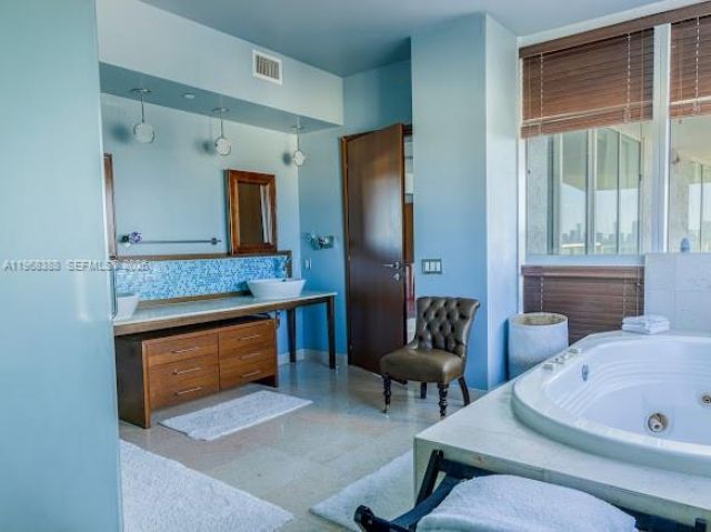 450 Alton Rd, Unit 1202, Miami Beach, FL 33139 Photo