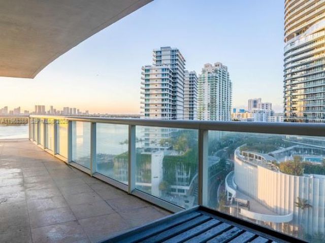 450 Alton Rd, Unit 1202, Miami Beach, FL 33139 Photo