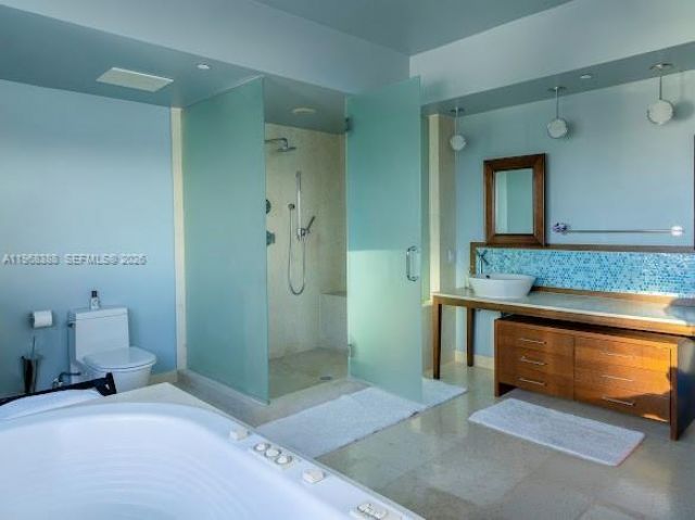 450 Alton Rd, Unit 1202, Miami Beach, FL 33139 Photo