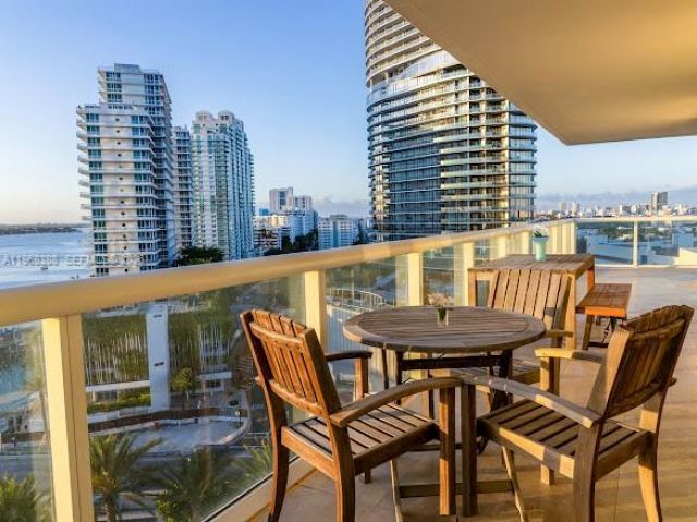 450 Alton Rd, Unit 1202, Miami Beach, FL 33139 Photo