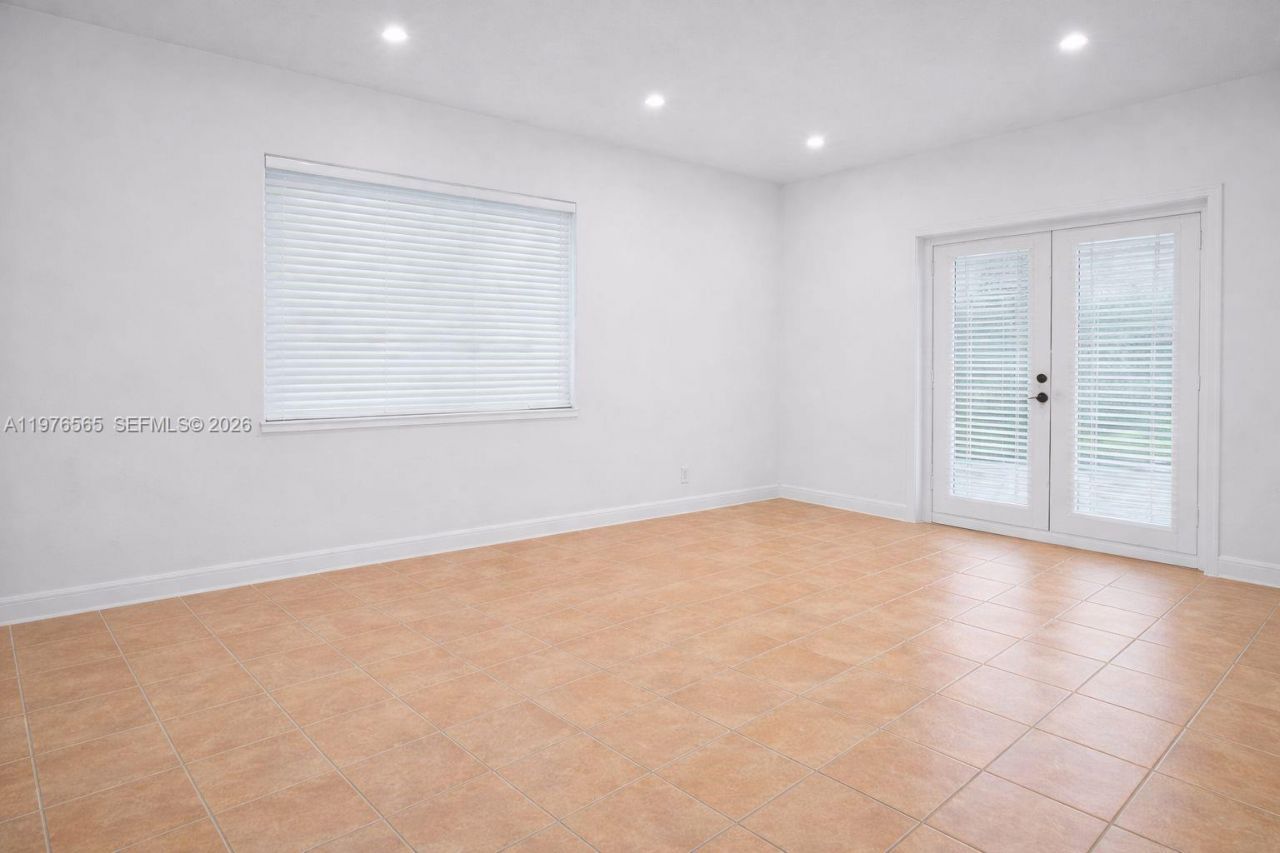 100 SW 30th Rd, Miami, FL 33129 Photo