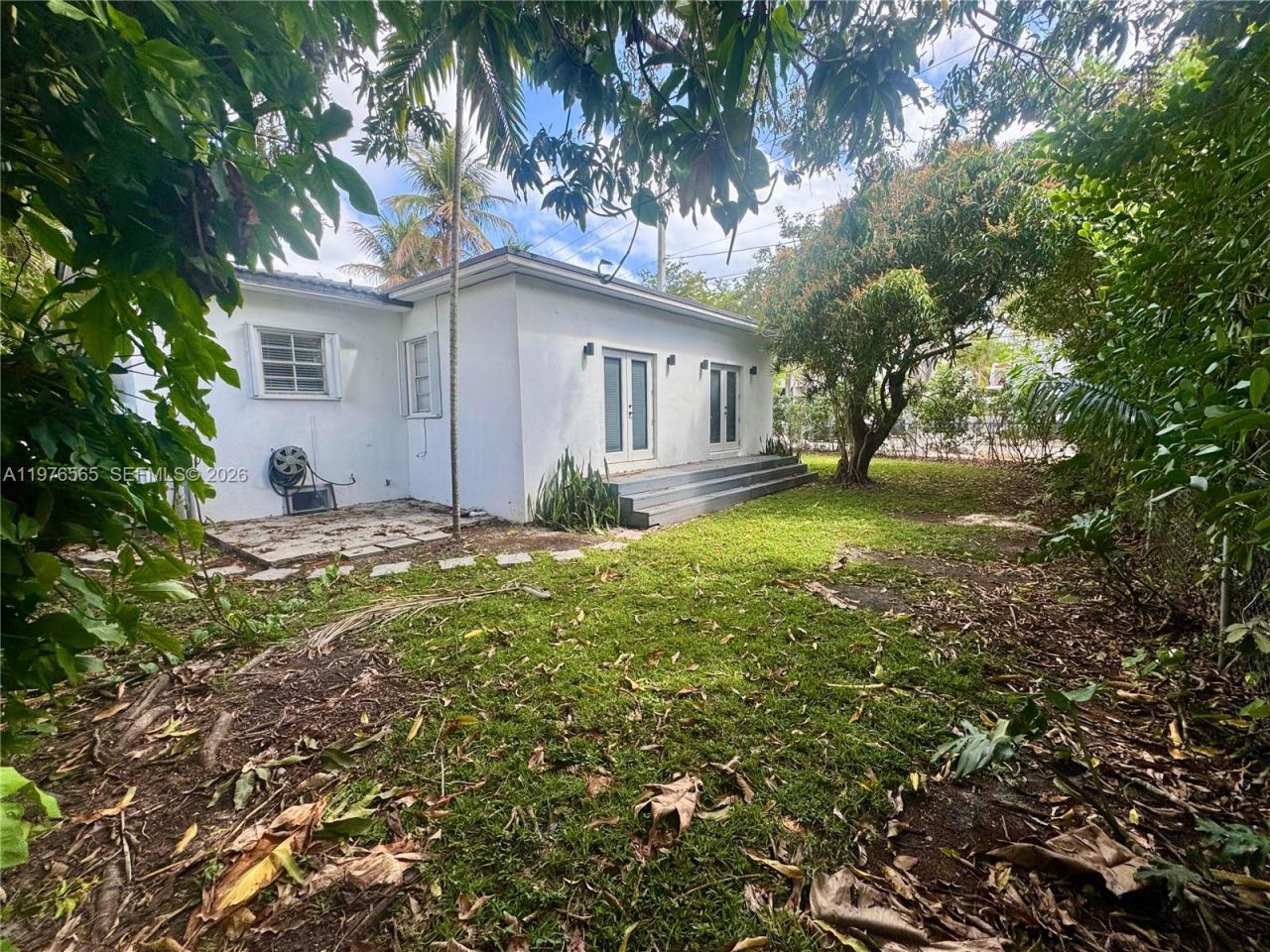 100 SW 30th Rd, Miami, FL 33129 Photo