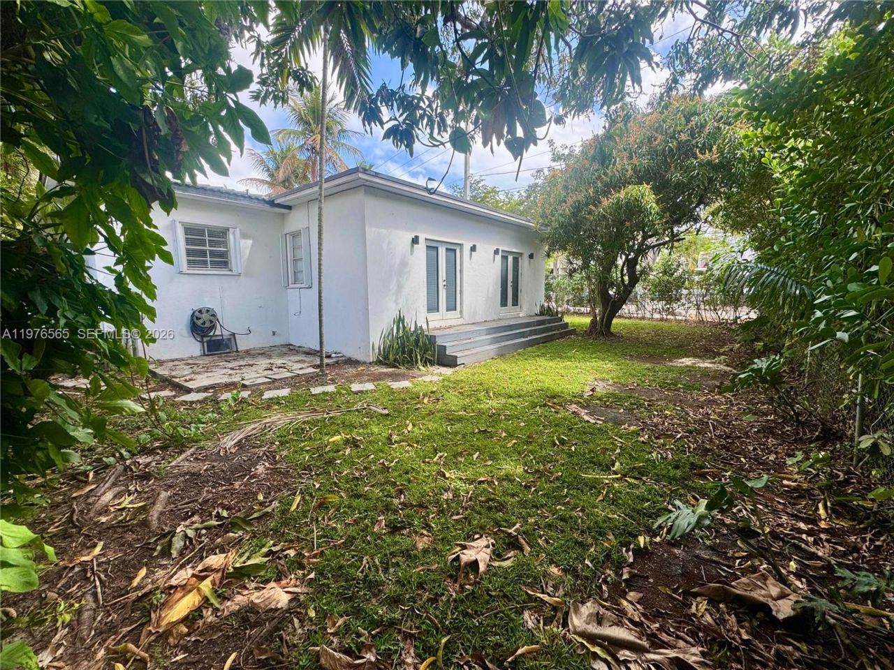 100 SW 30th Rd, Miami, FL 33129 Photo